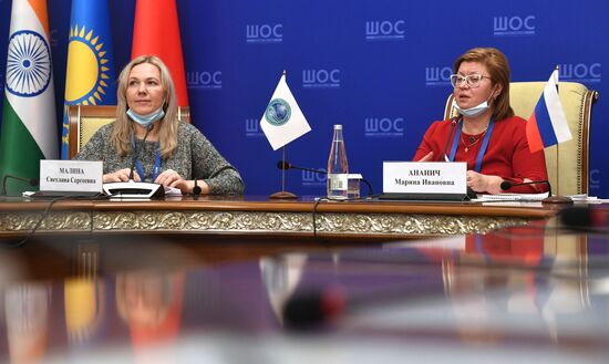 Международная научно-практическая конференция "Университет ШОС: Глобальные вызовы и возможности устойчивого развития до 2030 года". День второй