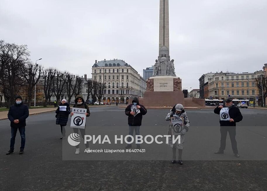 Пикет в поддержку российских журналистов в Риге