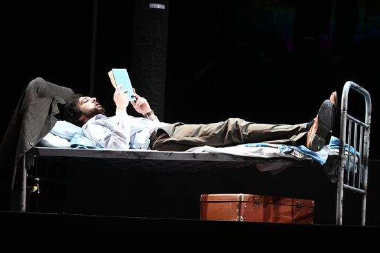 Спектакль "Заповедник" в театре им. А. С. Пушкина