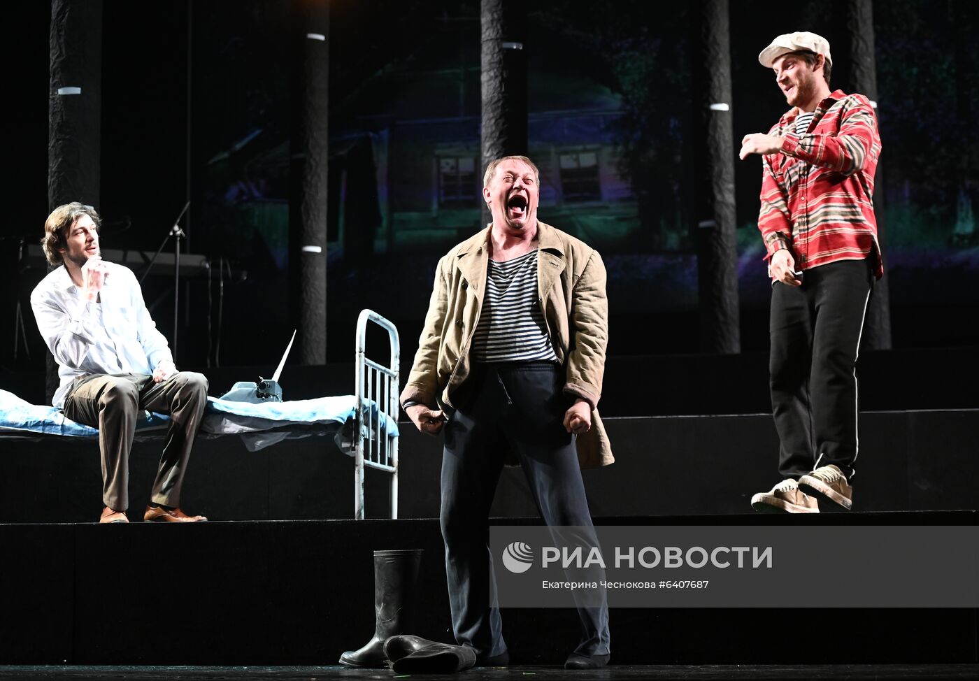 Спектакль "Заповедник" в театре им. А. С. Пушкина