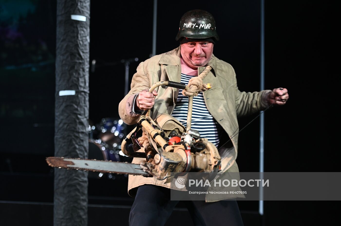 Спектакль "Заповедник" в театре им. А. С. Пушкина