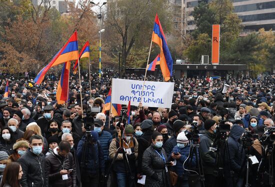 Митинг оппозиции в Ереване
