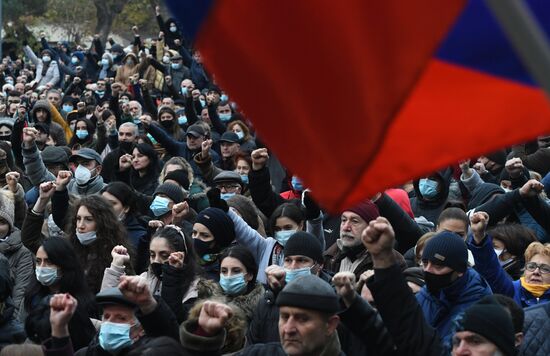 Митинг оппозиции в Ереване