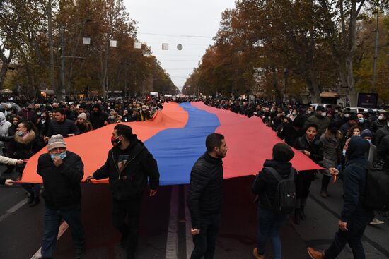 Митинг оппозиции в Ереване