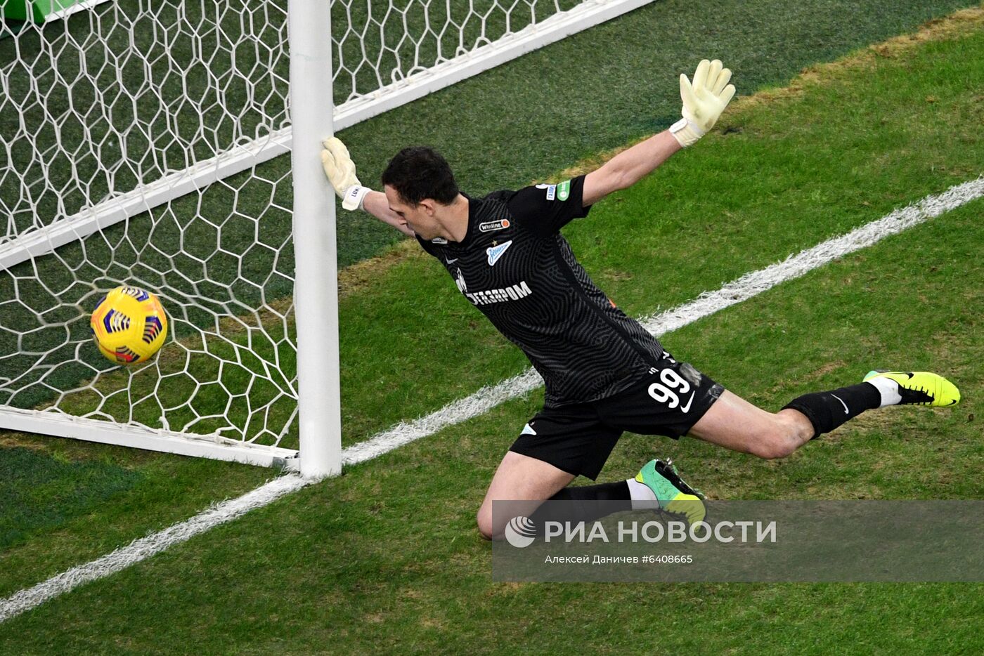 Футбол. РПЛ. Матч "Зенит" – "Урал"