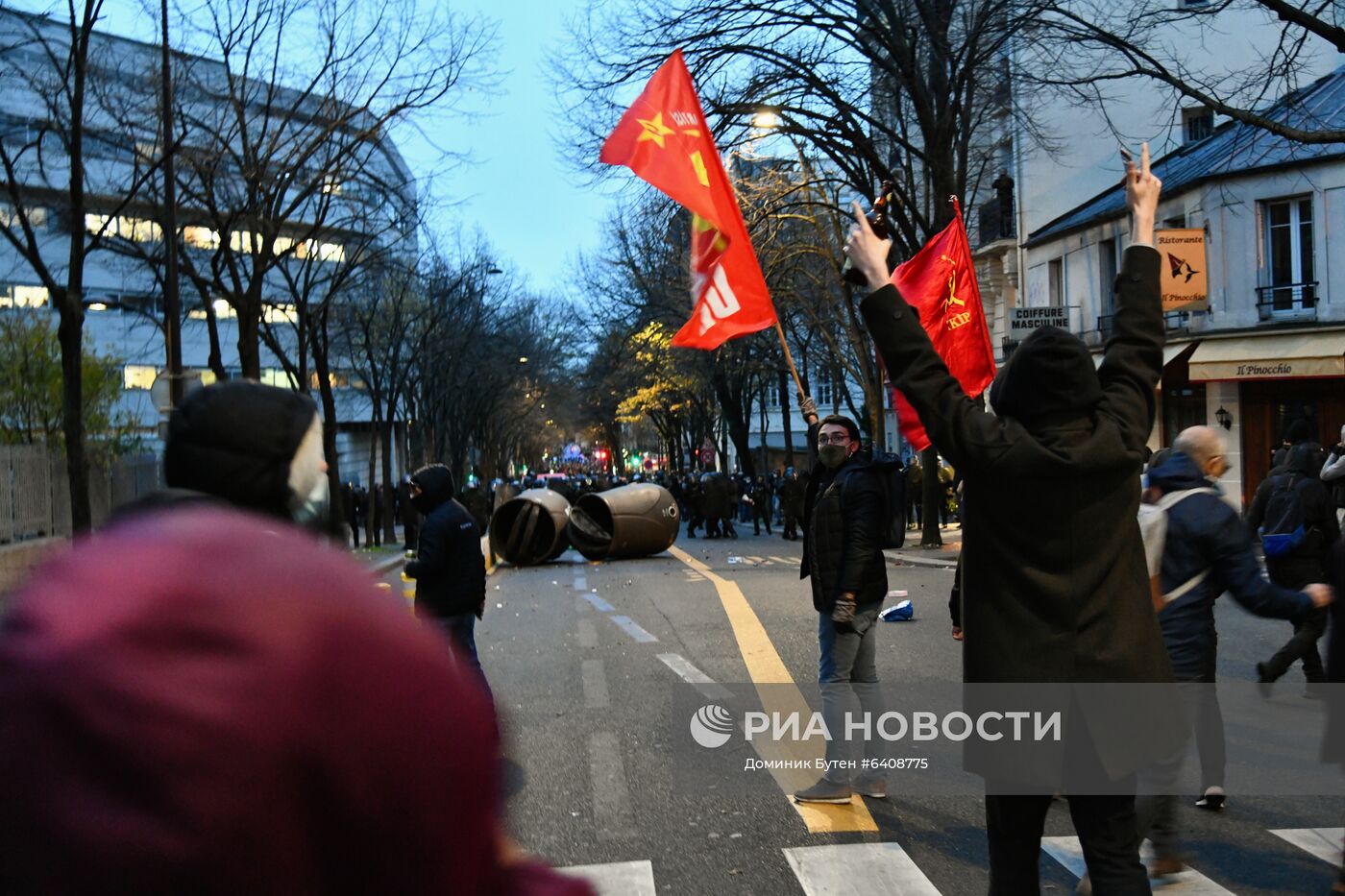 Протесты в Париже