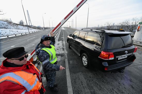 Открытие моста на остров Русский 