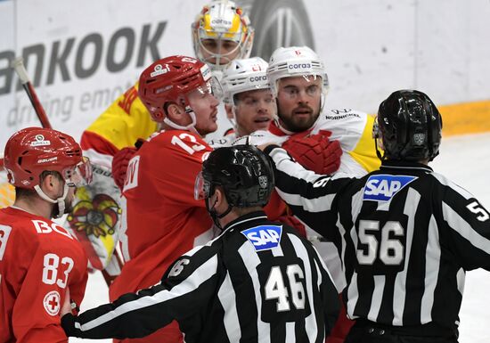 Хоккей. КХЛ. Матч "Спартак" - "Йокерит"