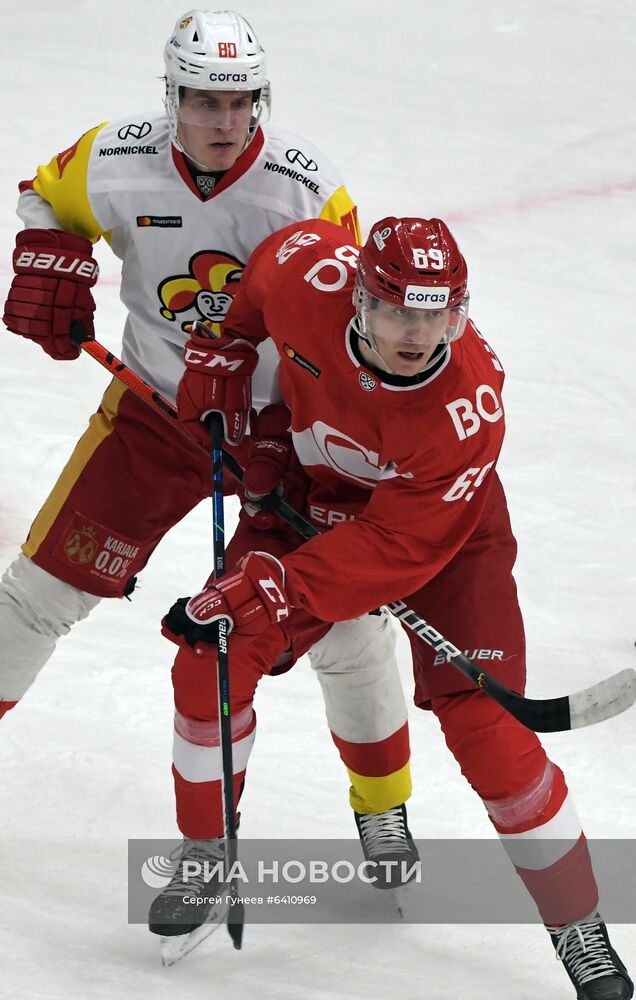 Хоккей. КХЛ. Матч "Спартак" - "Йокерит"