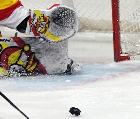 Хоккей. КХЛ. Матч "Спартак" - "Йокерит"