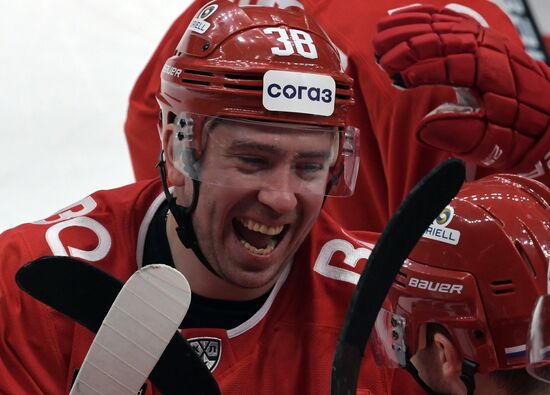 Хоккей. КХЛ. Матч "Спартак" - "Йокерит"