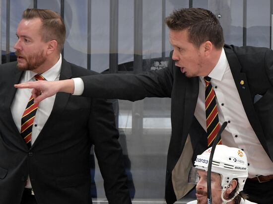 Хоккей. КХЛ. Матч "Спартак" - "Йокерит"