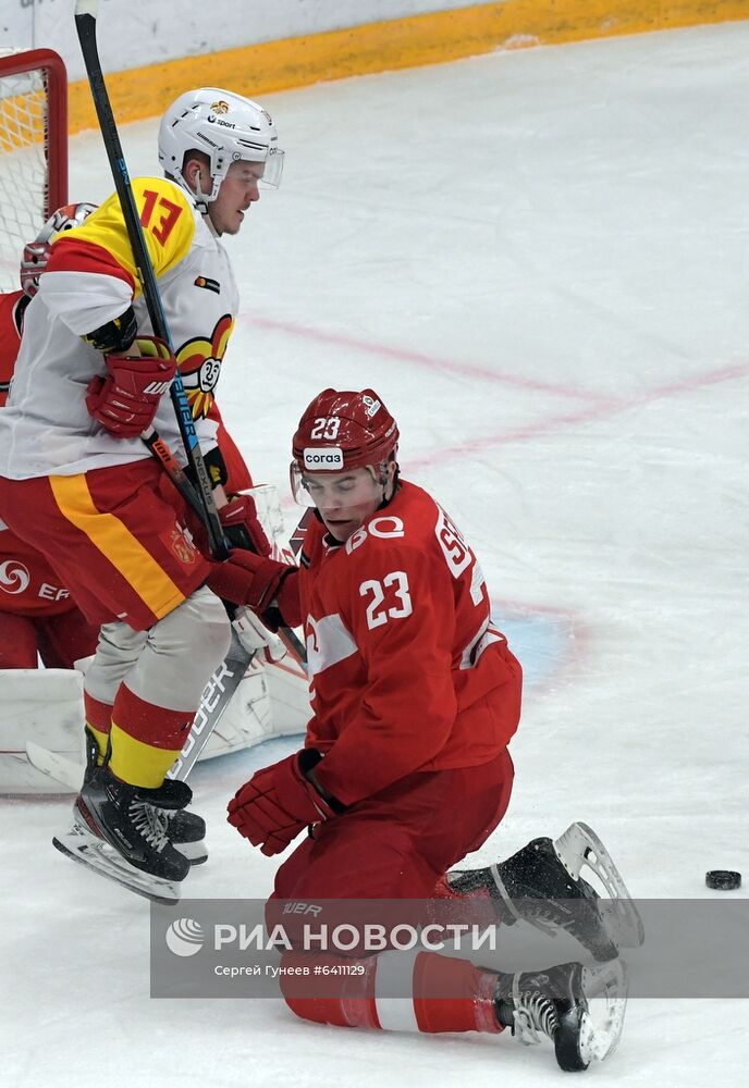 Хоккей. КХЛ. Матч "Спартак" - "Йокерит"