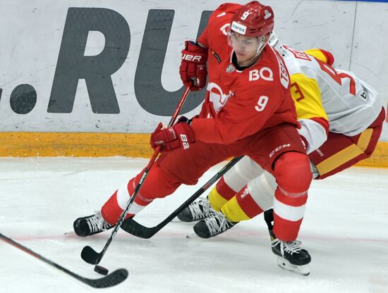 Хоккей. КХЛ. Матч "Спартак" - "Йокерит"