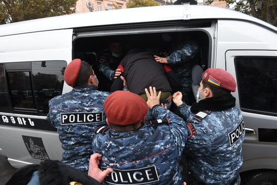 Акция протеста оппозиции в Ереване