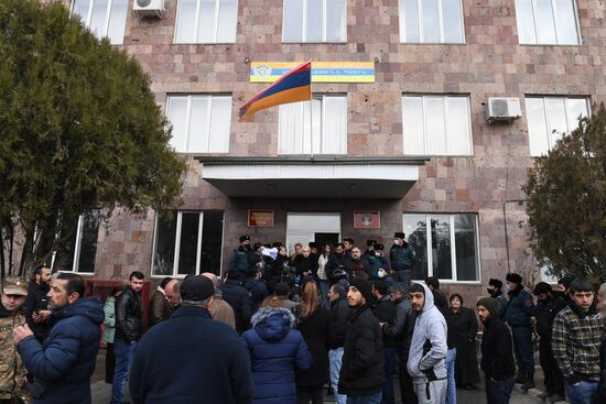 Акции протеста в Армении родственников пропавших без вести военнослужащих