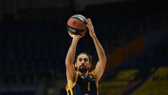 Баскетбол. Евролига. Матч "Химки" - "Олимпия"