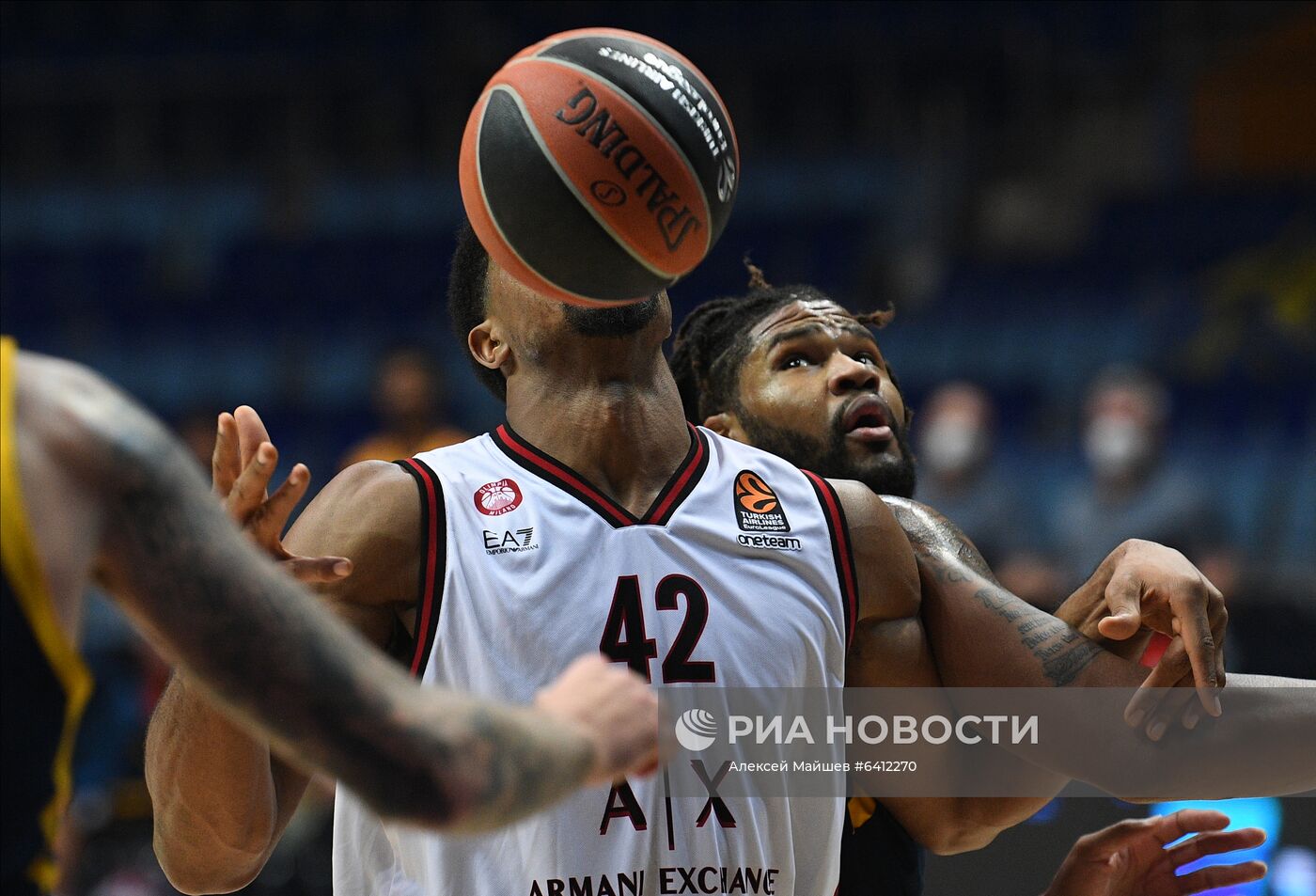 Баскетбол. Евролига. Матч "Химки" - "Олимпия"