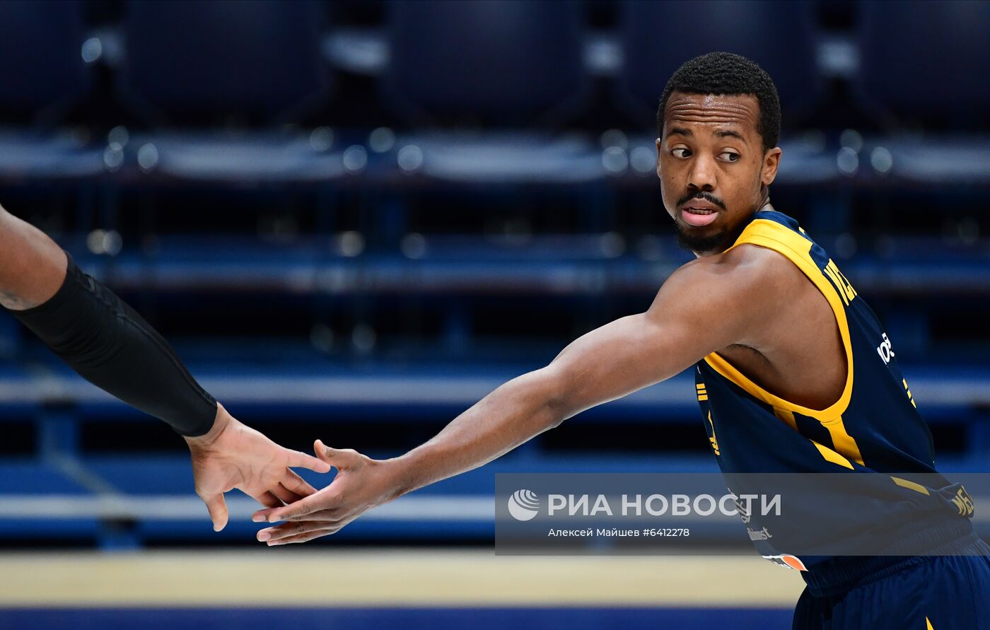 Баскетбол. Евролига. Матч "Химки" - "Олимпия"