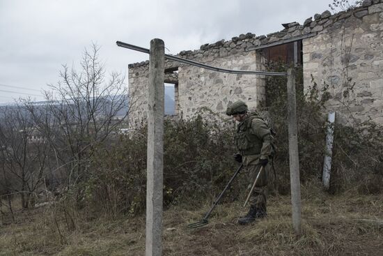 Разминирование окраин Степанакерта