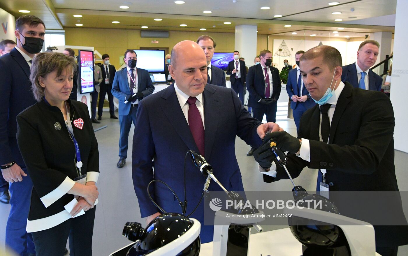 Премьер-министр РФ М. Мишустин принял участие в Международном форуме "Сделано в России"