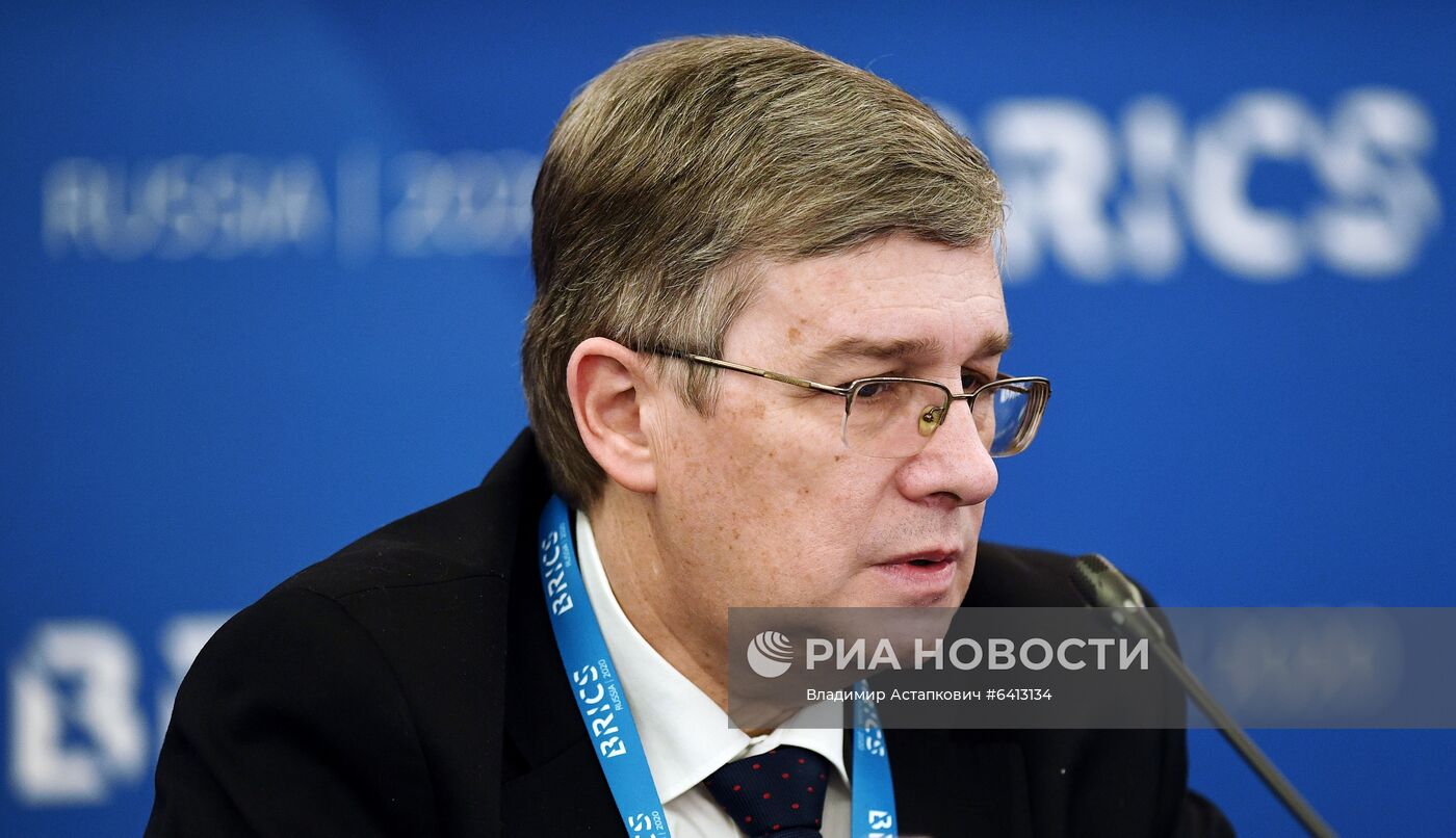 Заседание шерп/су-шерп стран БРИКС. День первый