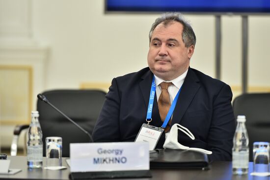 Заседание шерп/су-шерп стран БРИКС. День первый 