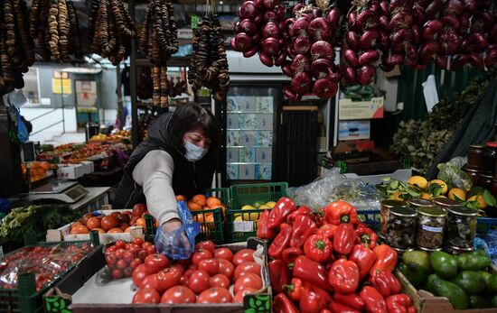 Россельхознадзор запретил ввоз овощей и фруктов из нескольких стран