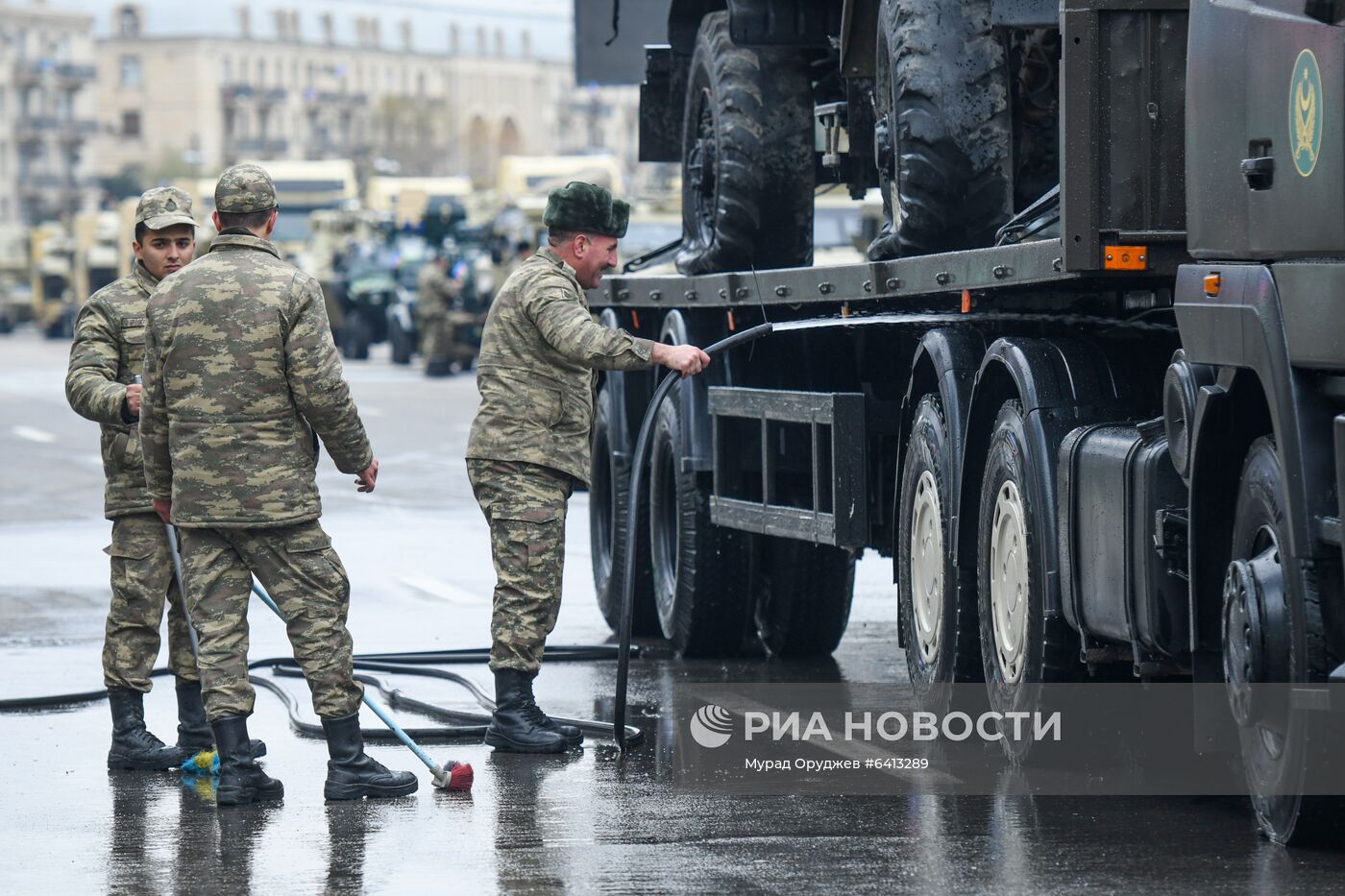 Репетиция военного парада в Баку