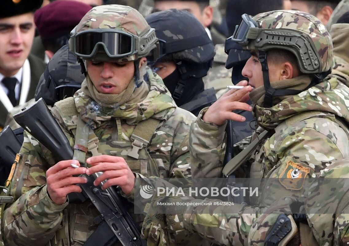 Военный парад в Баку