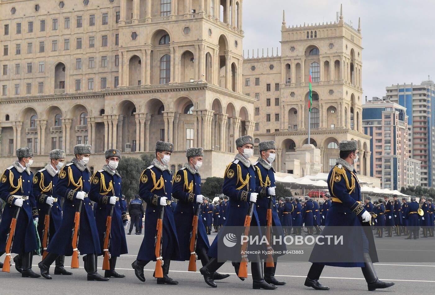 Военный парад в Баку