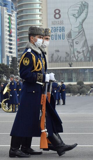 Военный парад в Баку