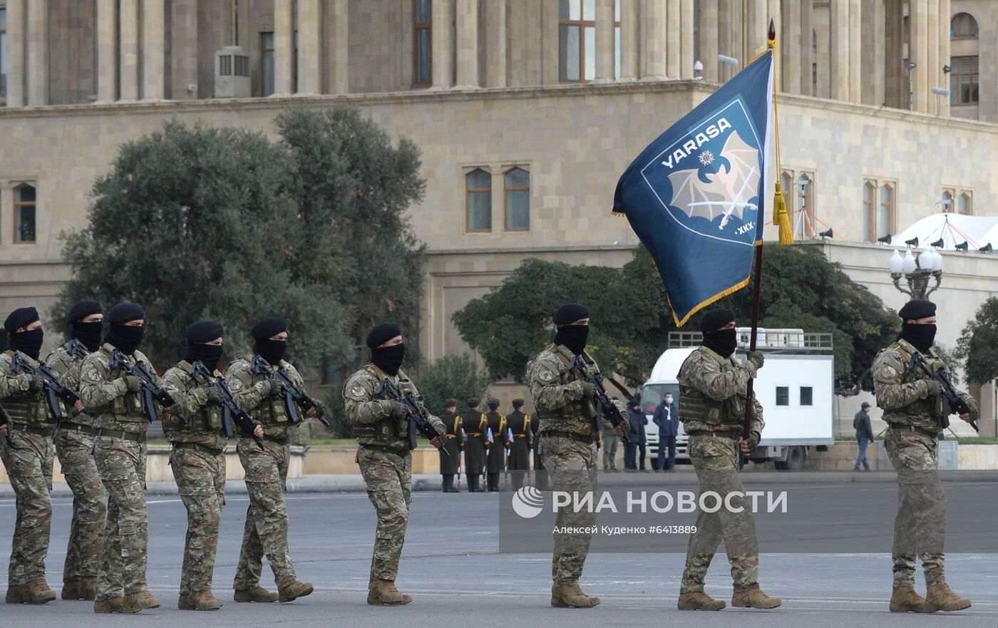 Военный парад в Баку