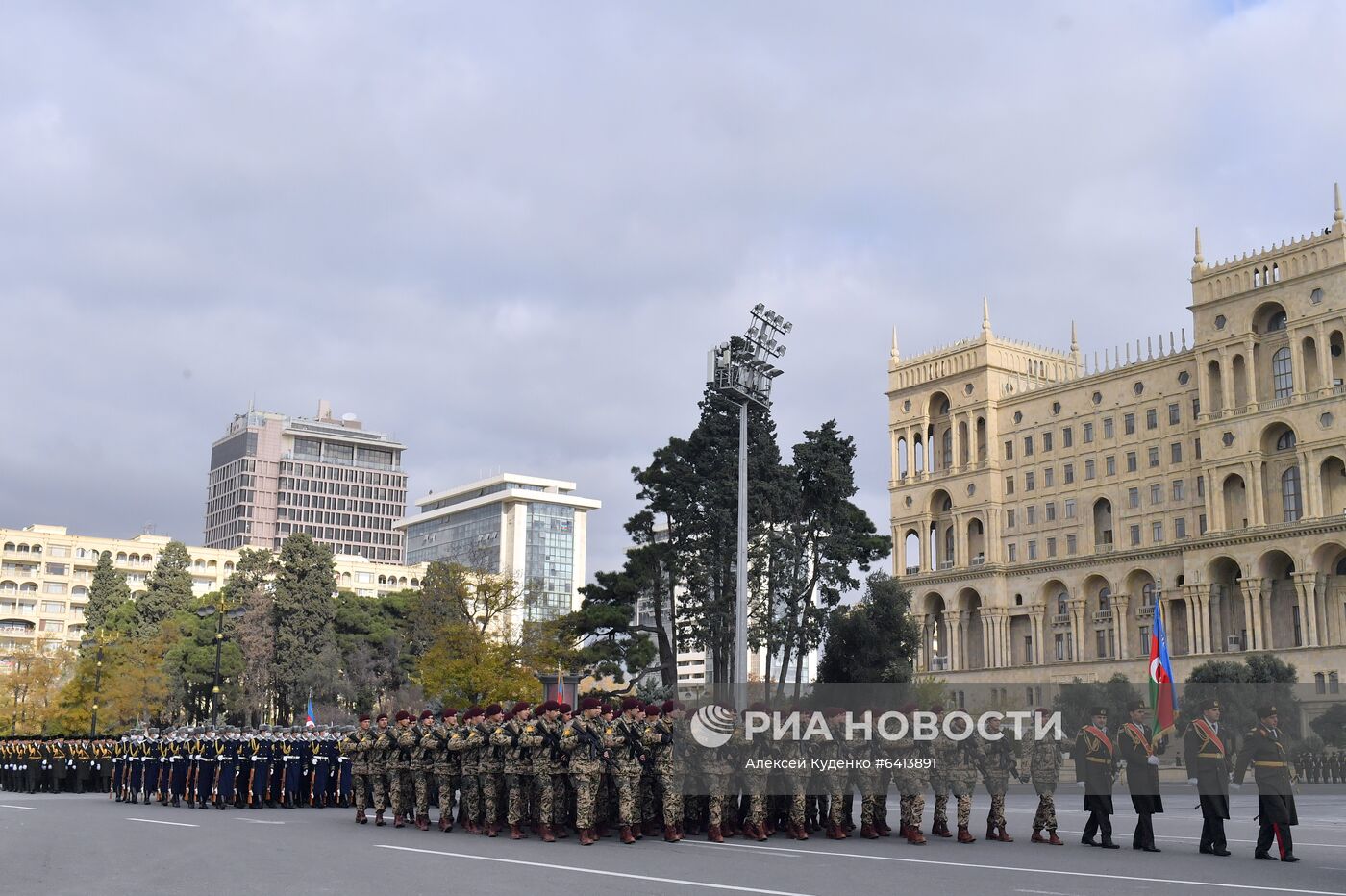 Военный парад в Баку