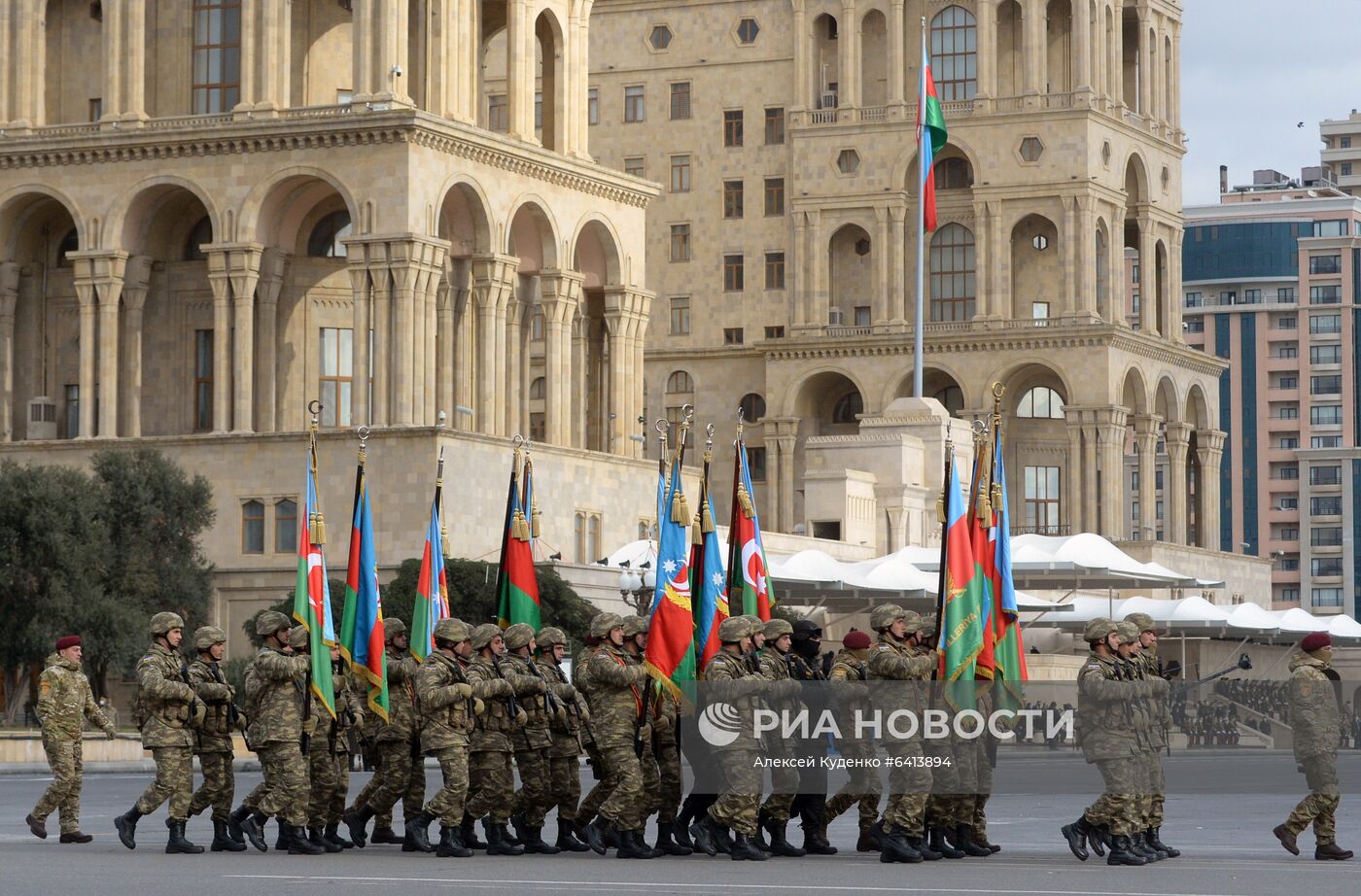 Военный парад в Баку