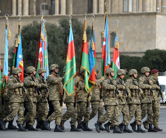 Военный парад в Баку