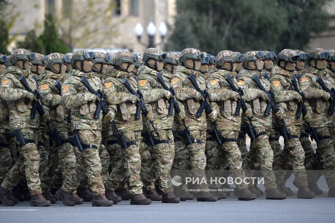 Военный парад в Баку