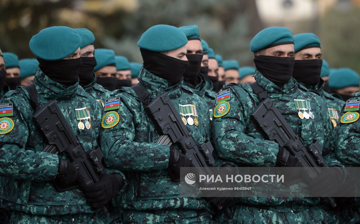 Военный парад в Баку