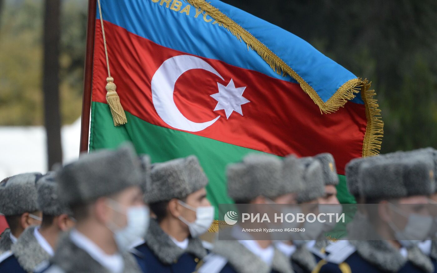 Военный парад в Баку