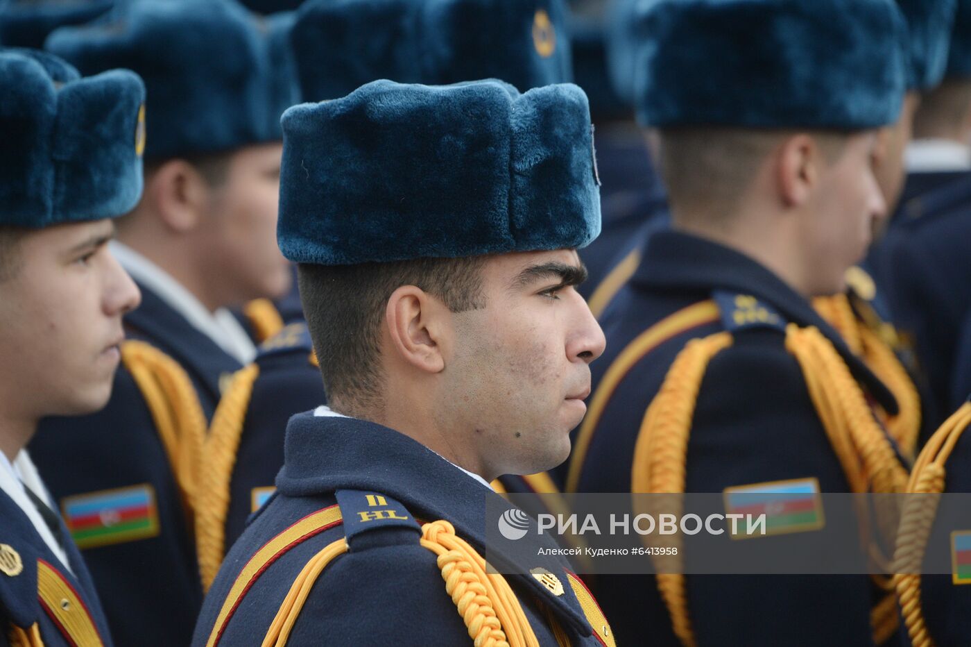 Военный парад в Баку