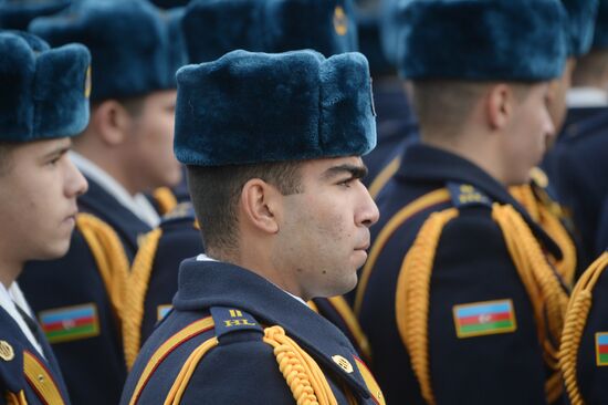 Военный парад в Баку