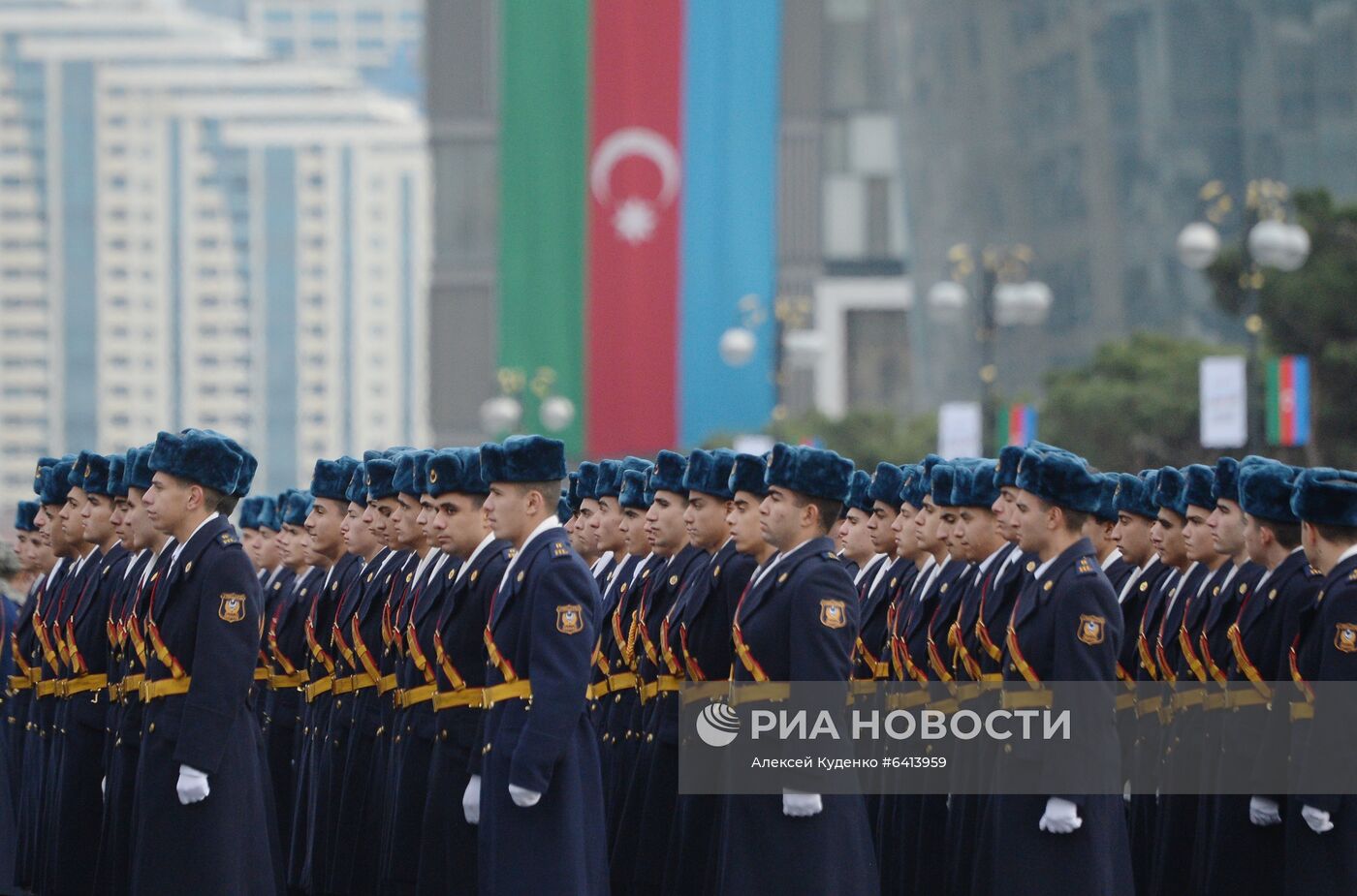 Военный парад в Баку