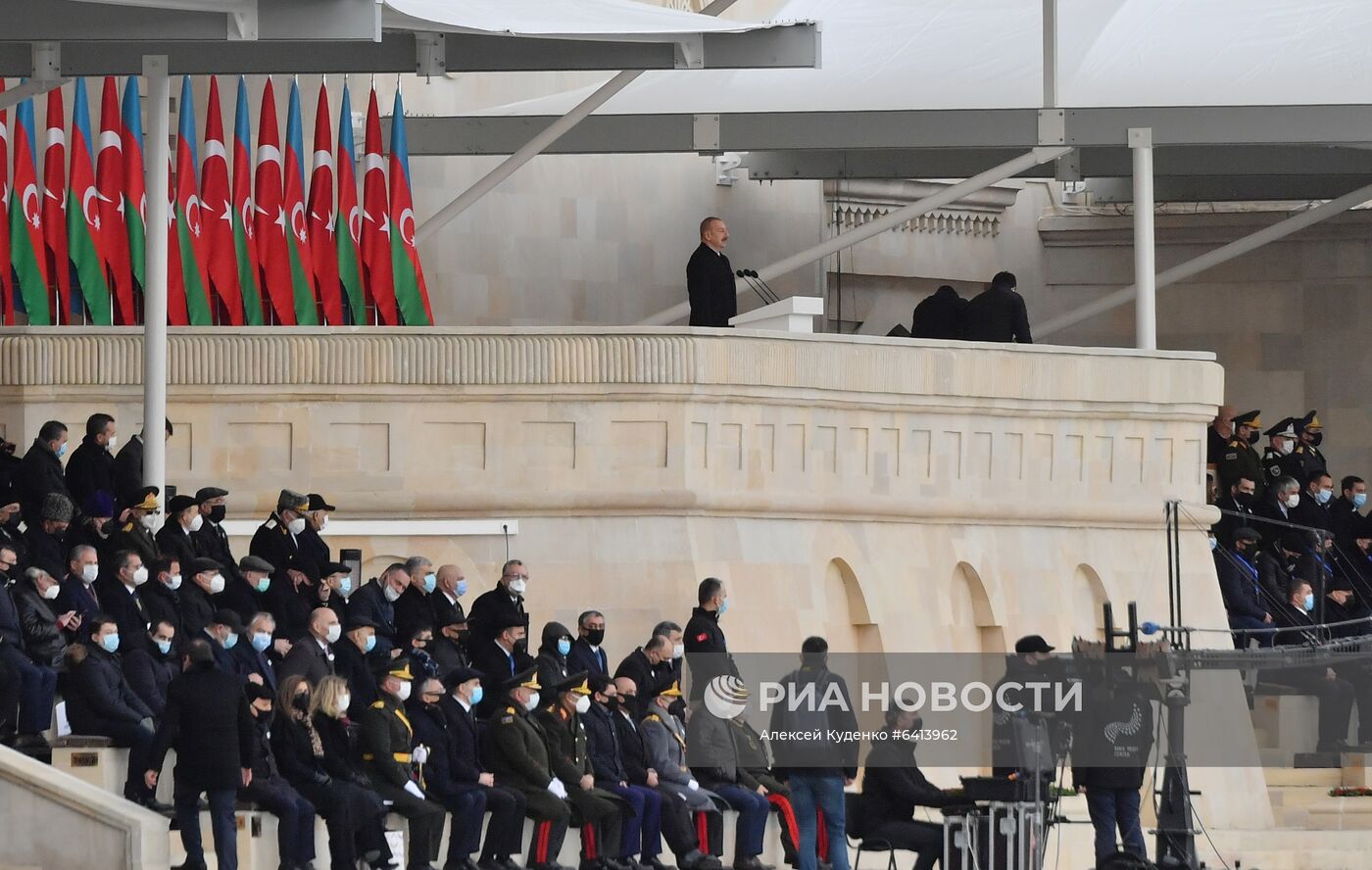 Военный парад в Баку