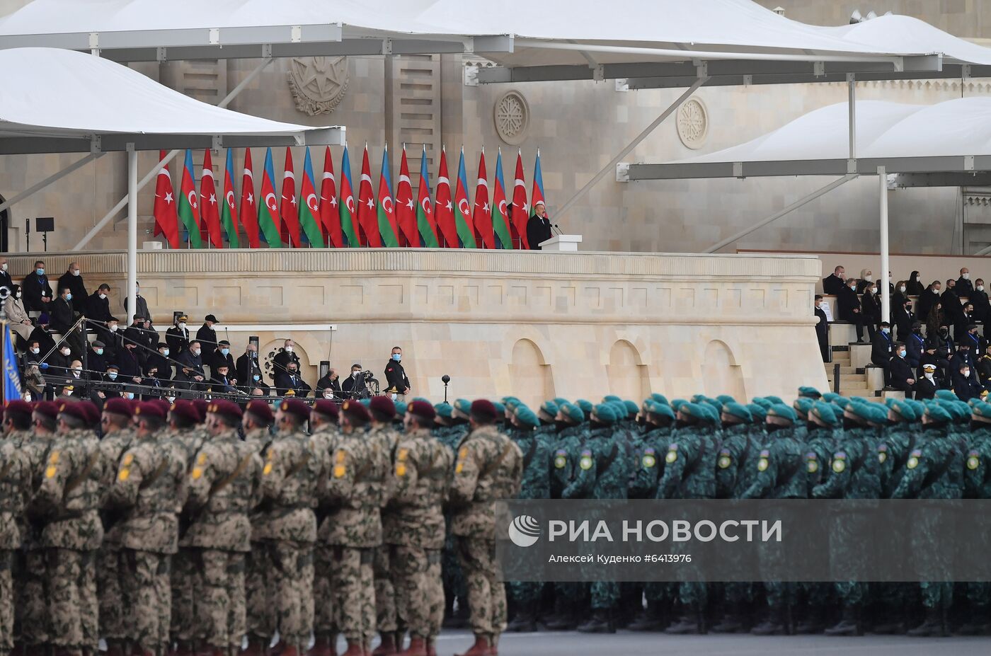 Военный парад в Баку