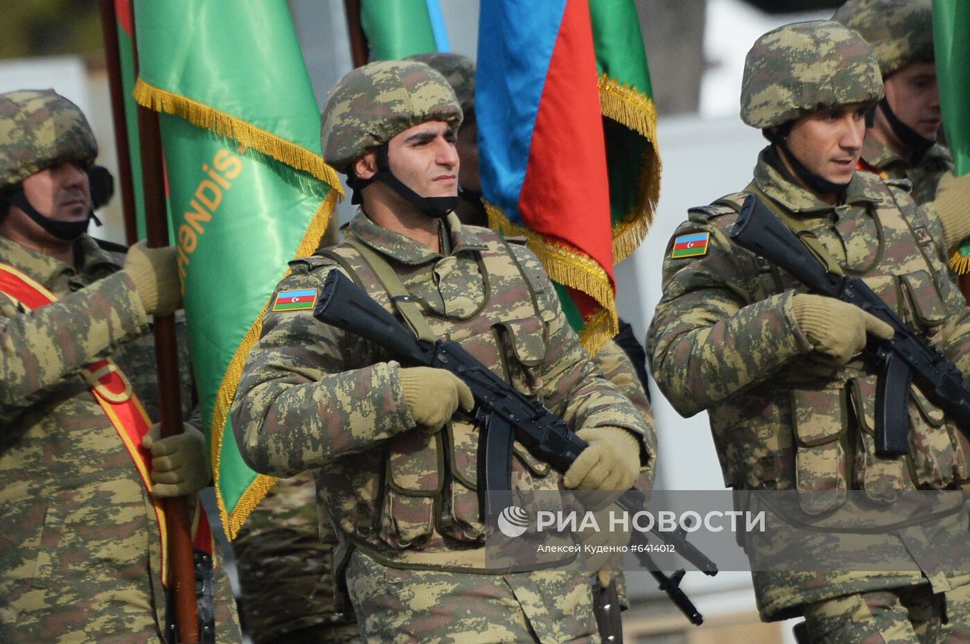 Военный парад в Баку