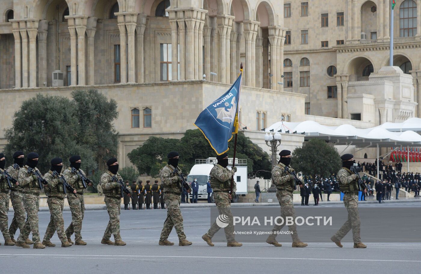 Военный парад в Баку