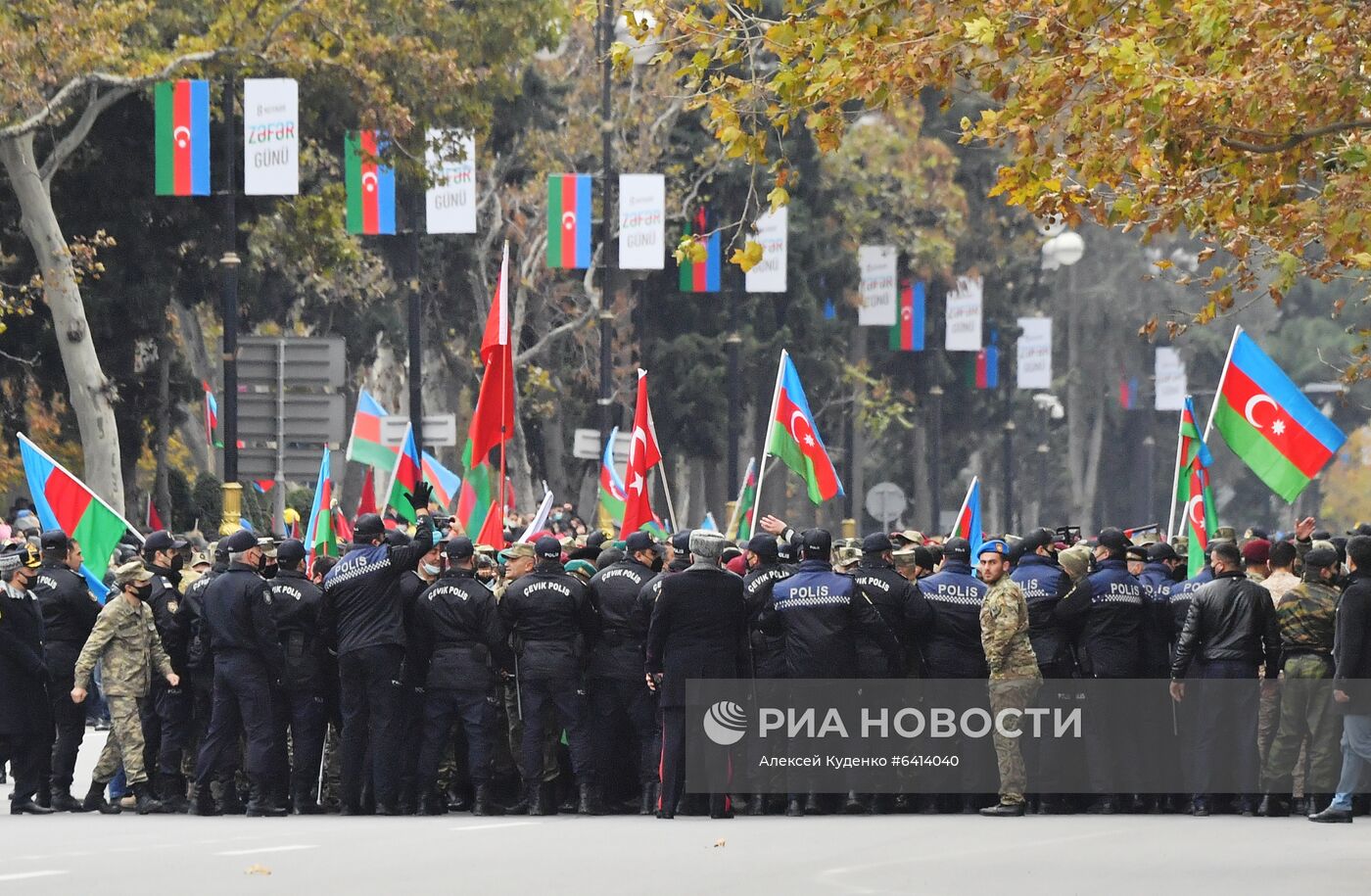 Военный парад в Баку