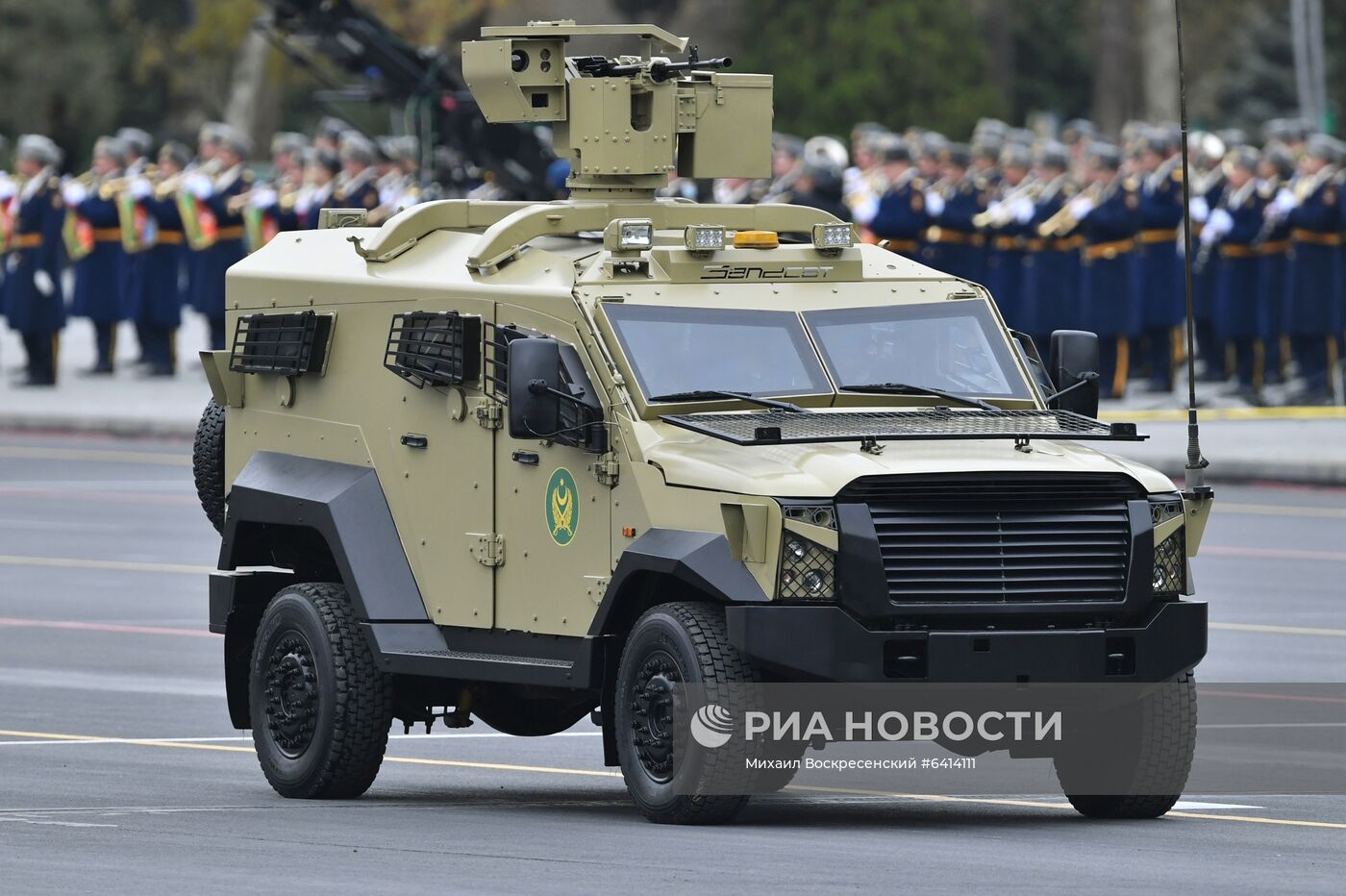 Военный парад в Баку