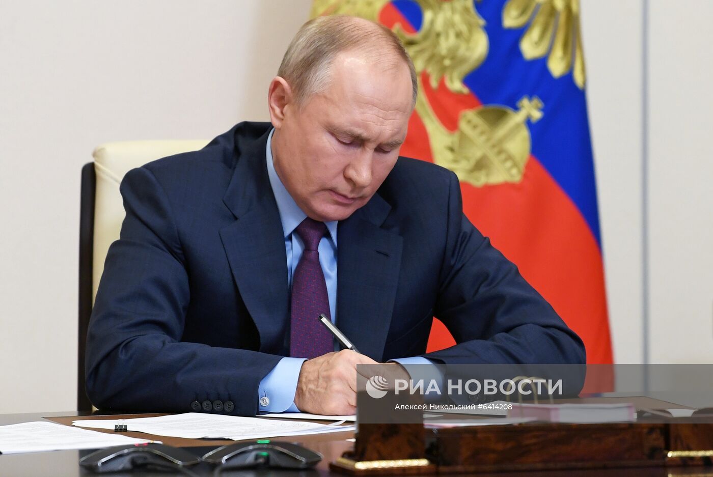 Президент РФ В. Путин провел заседание Совета по развитию гражданского общества и правам человека