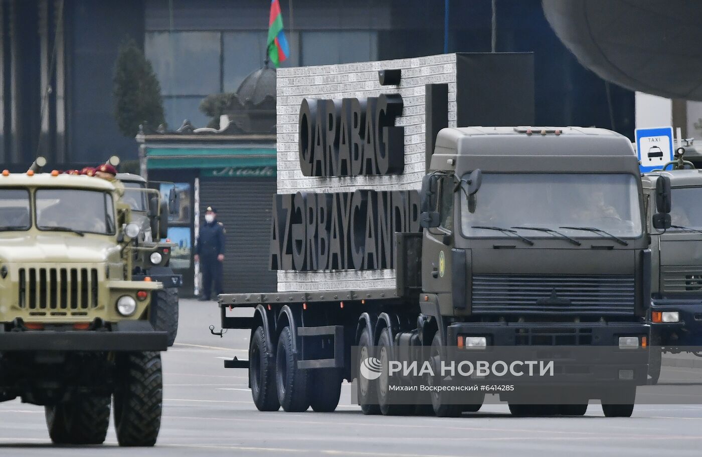 Военный парад в Баку